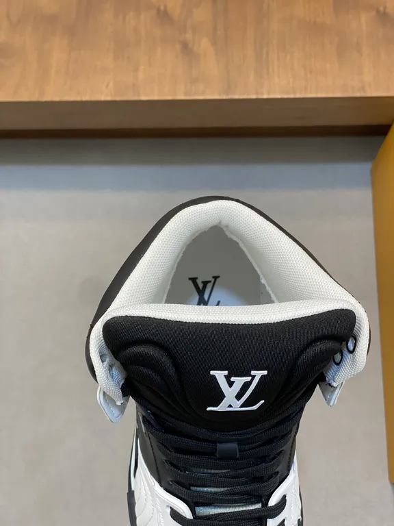 Louis Vuitton Shoe 